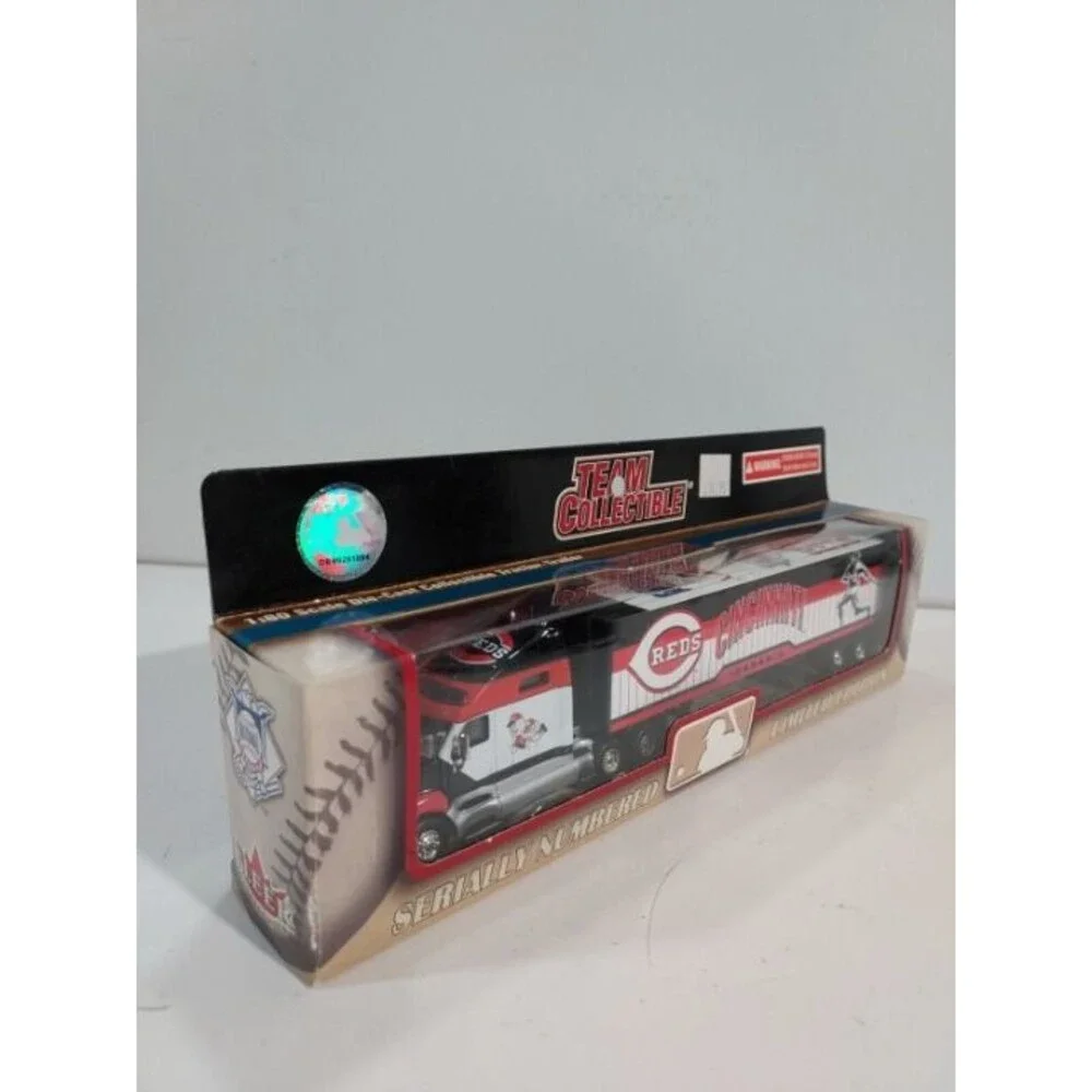 NIP Fleer Collectibles Die Cast 1:80 MLB 2003 Cincinnati Reds Semi Truck